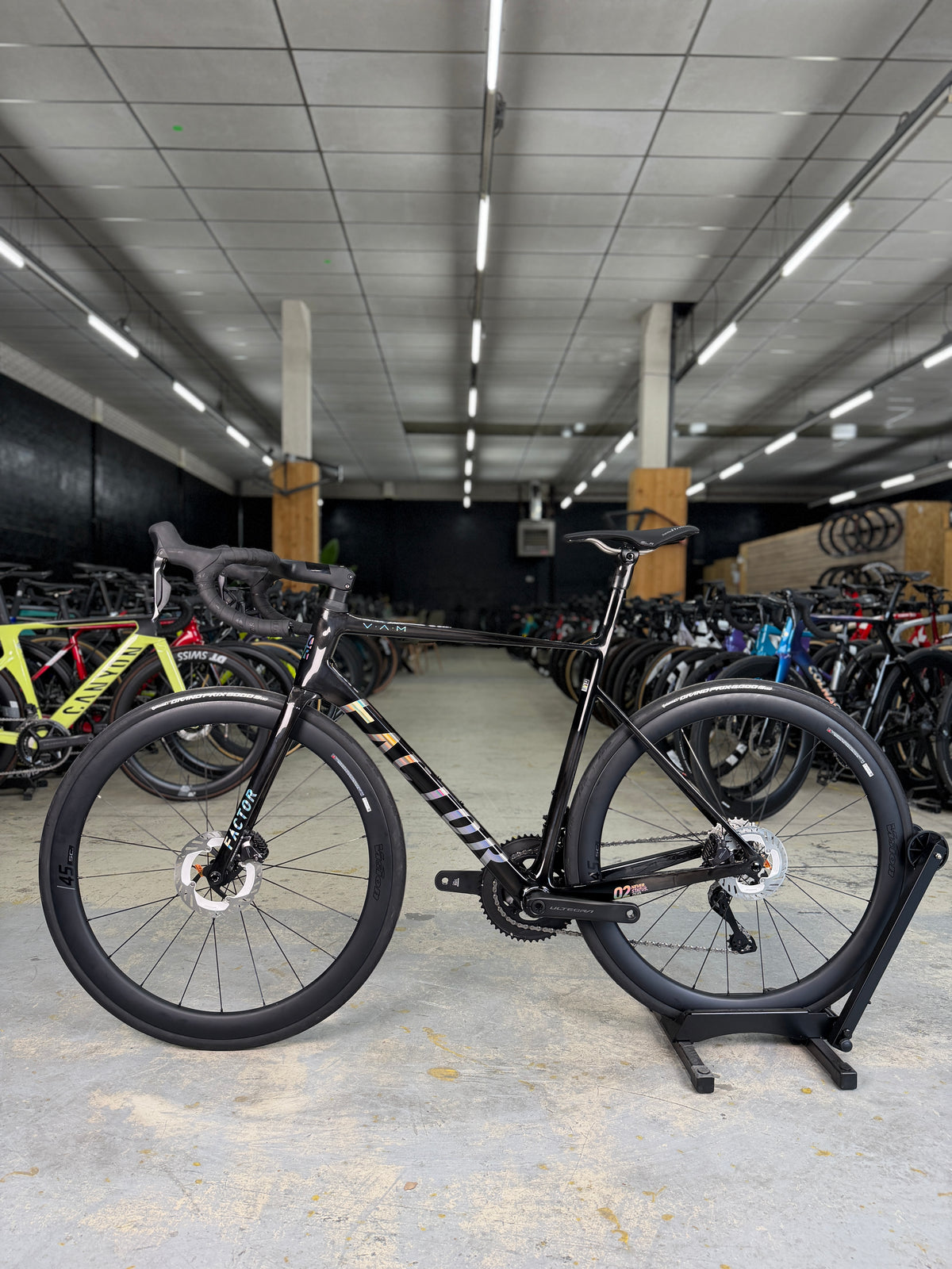 NIEUW Factor O2 VAM Di2 Carbon Racefiets