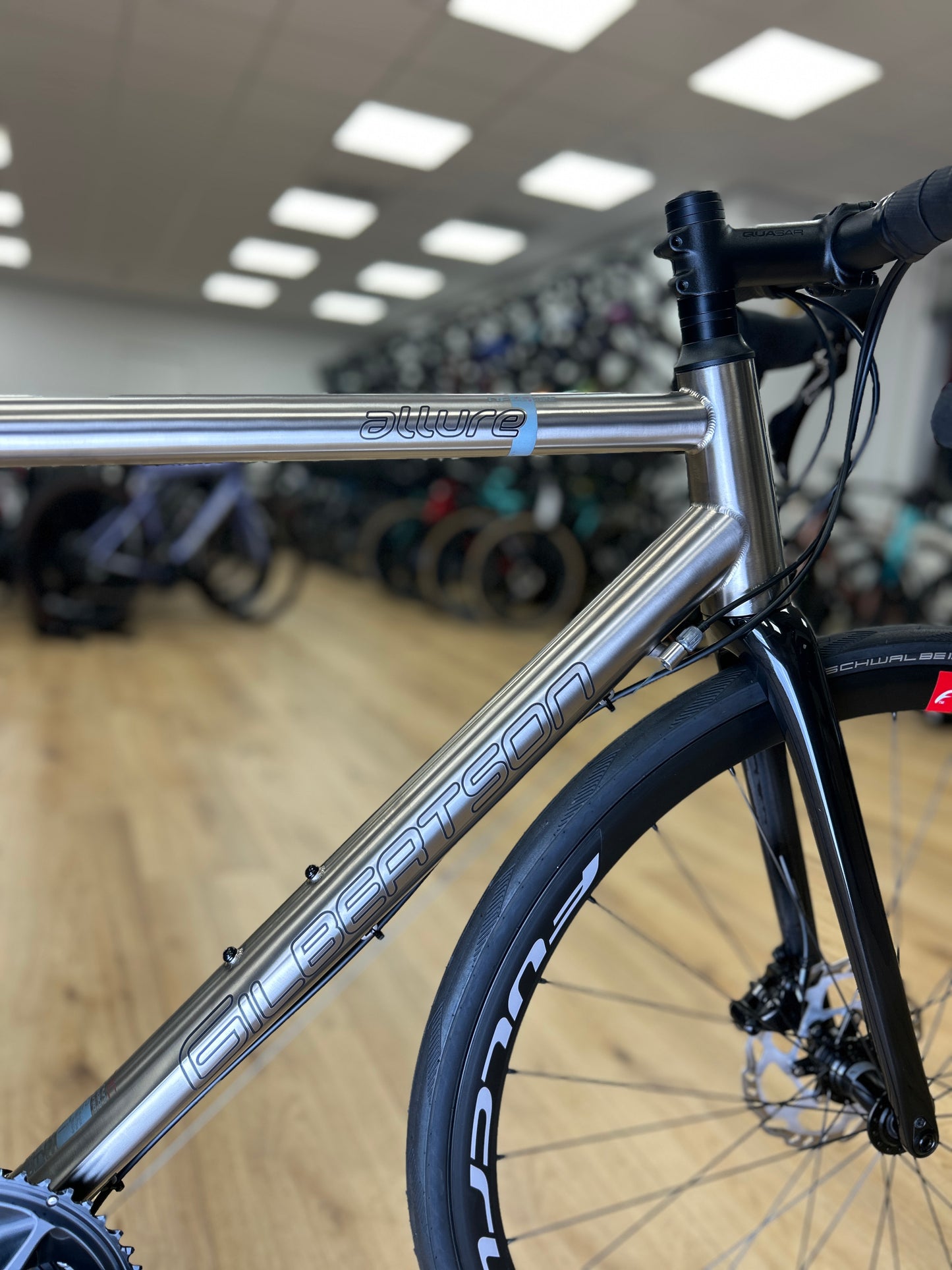 Showroom Model Gilbertson Allure Disc Racefiets