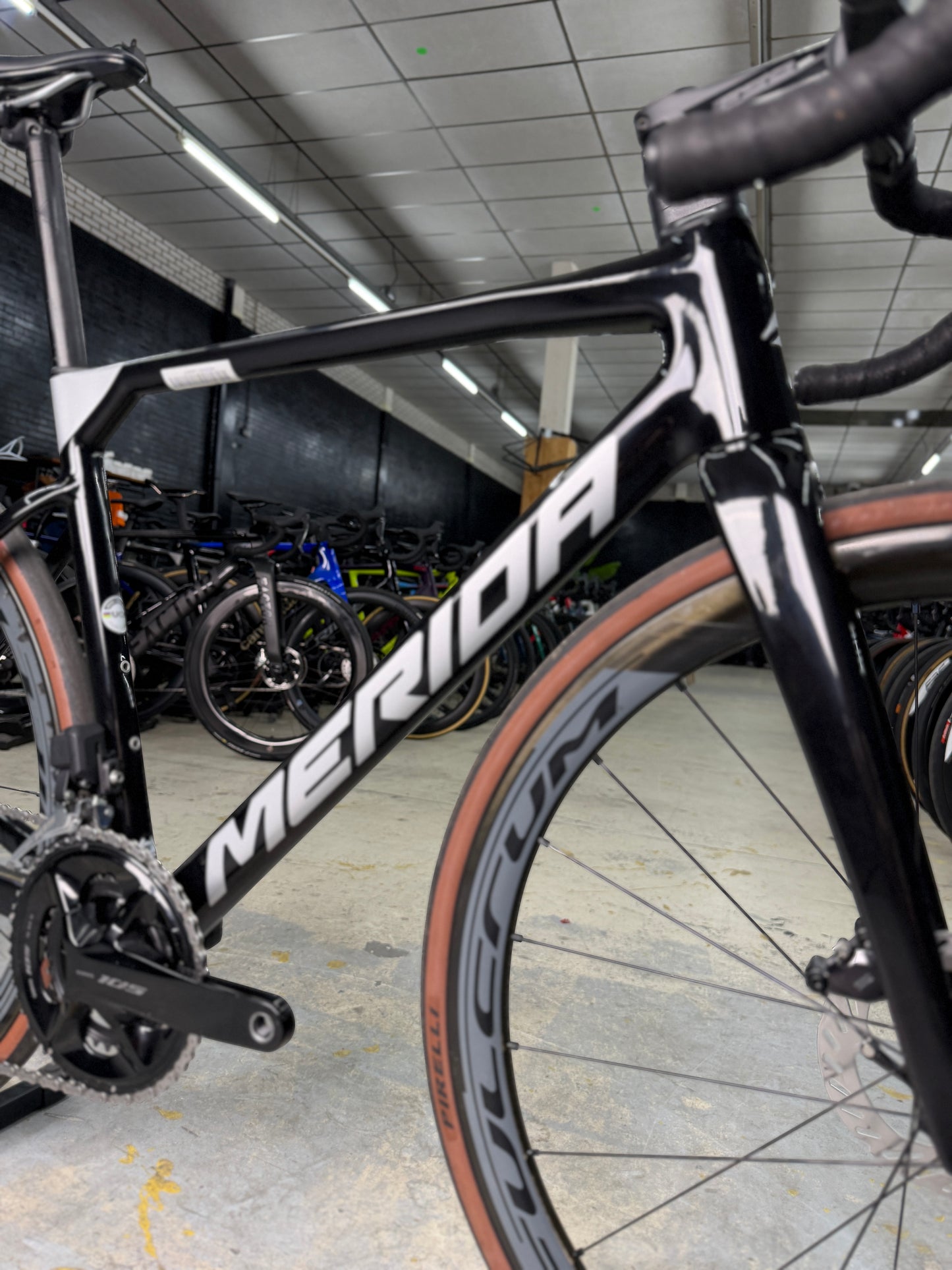 Merida Scultura 6000 Di2 Carbon Road Bike