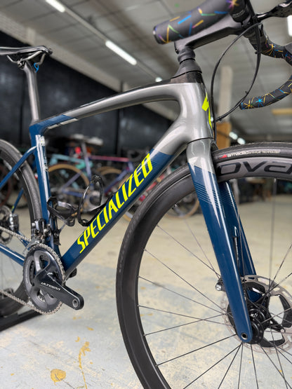 Specialized Roubaix Expert Di2 Carbon Road Bike