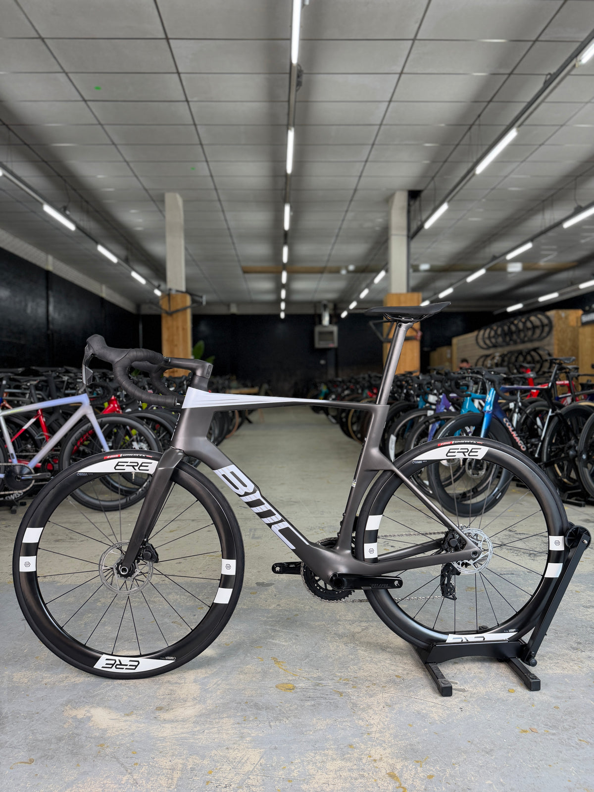 NEW BMC Teammachine R 01 AXS Carbon Road Bike