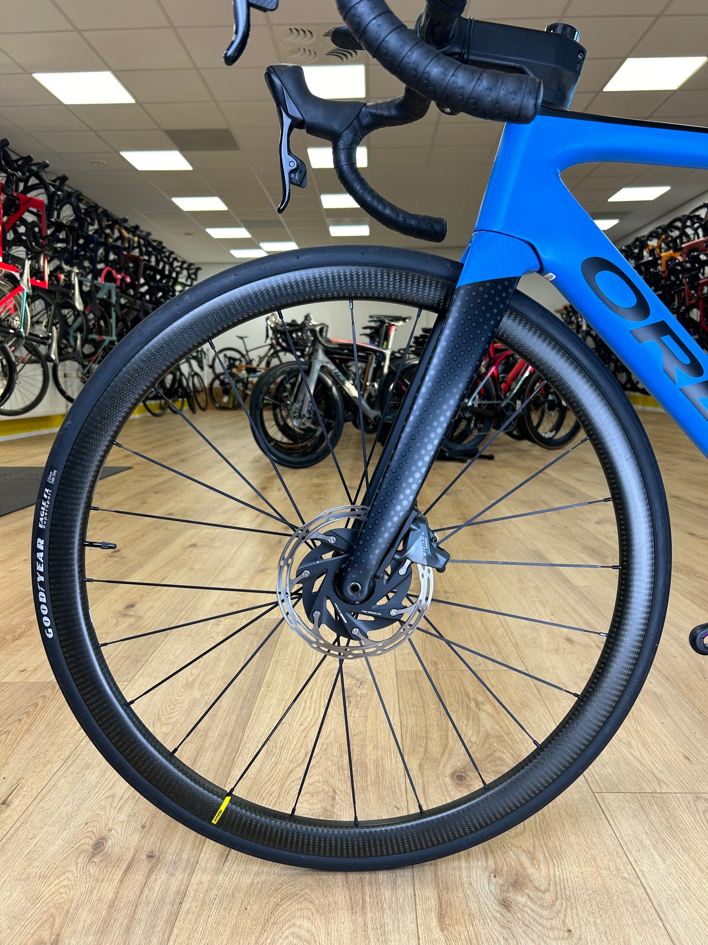 Orbea Orca M21 Full Carbon AXS disc Racefiets