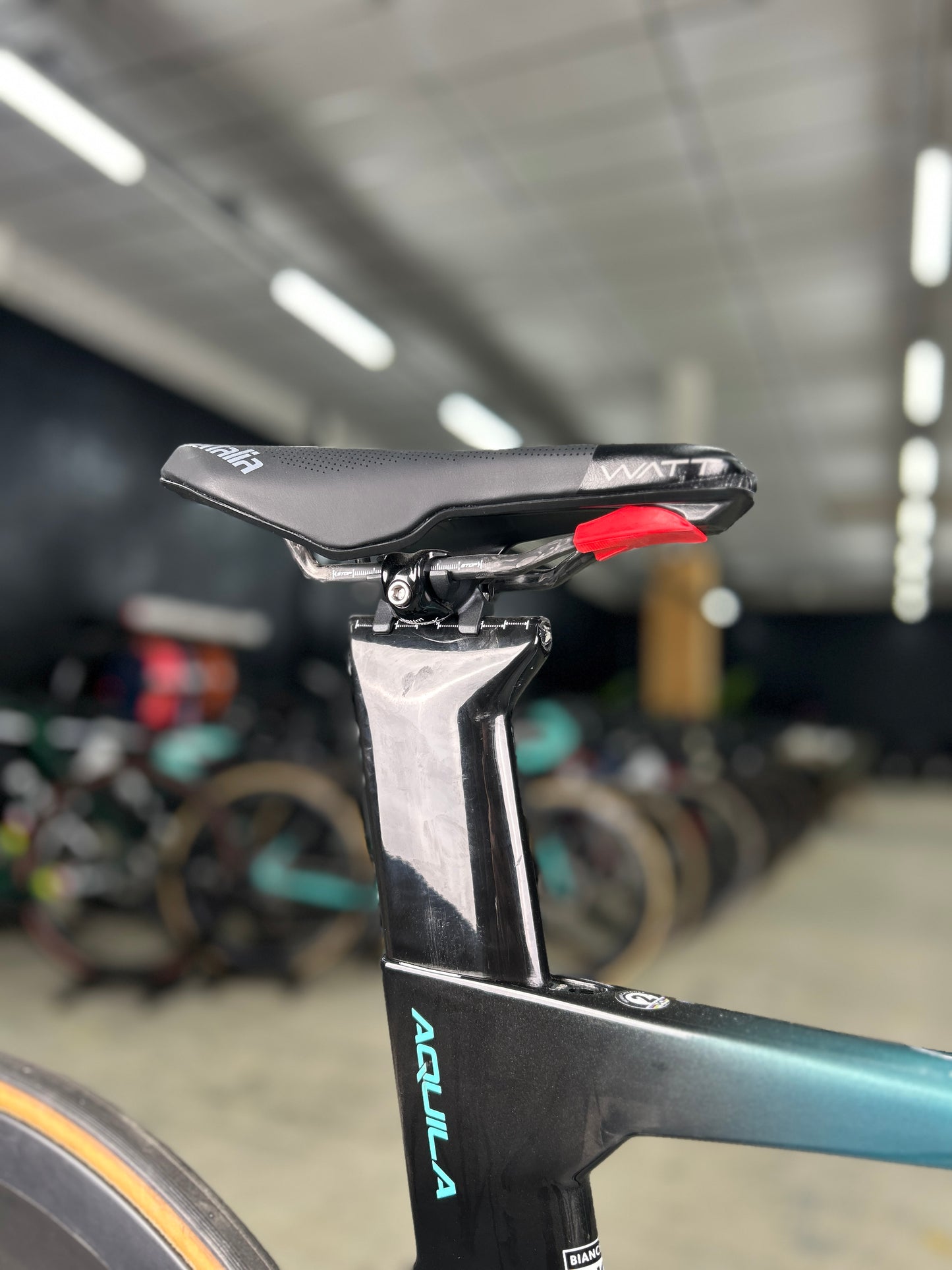 Bianchi Aquila RC Disc Di2 Carbon TT