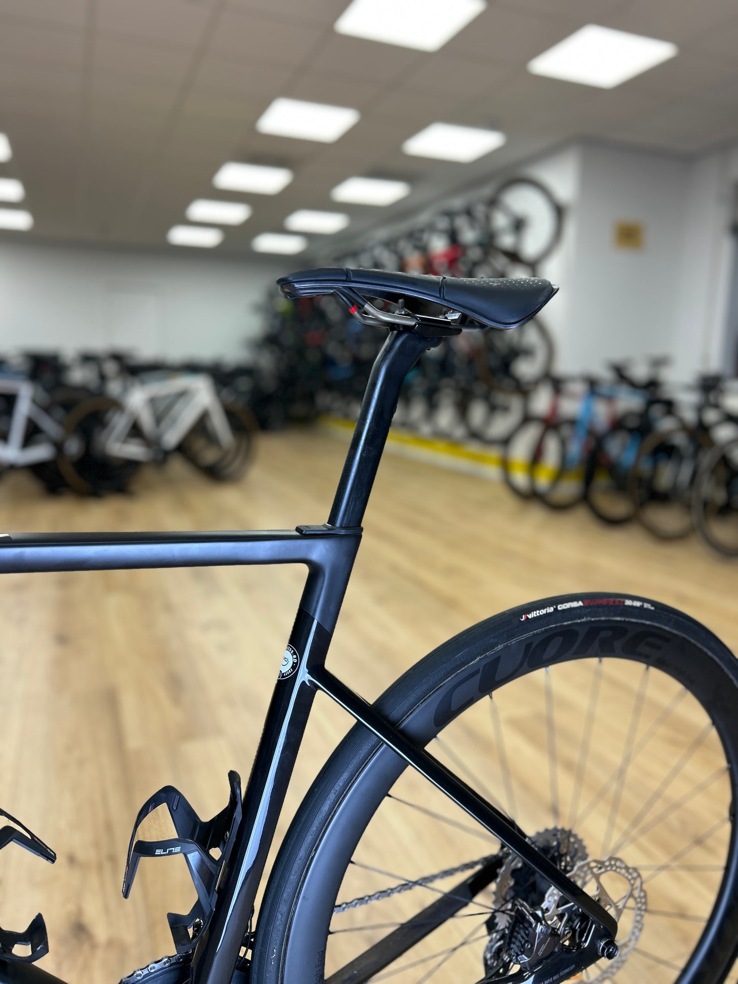 Focus Izalco Max 9.8 Di2 Carbon Racefiets