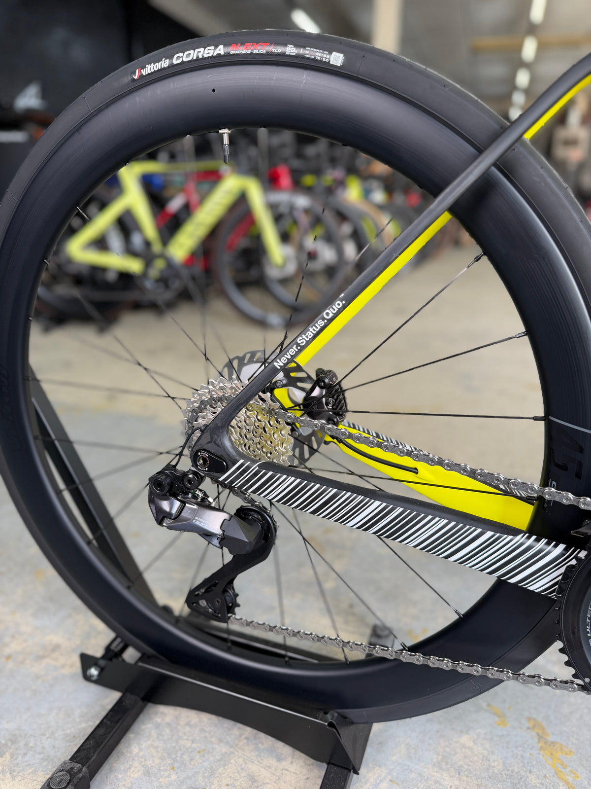 NIEUW Factor Ostro VAM Di2 Carbon Racefiets