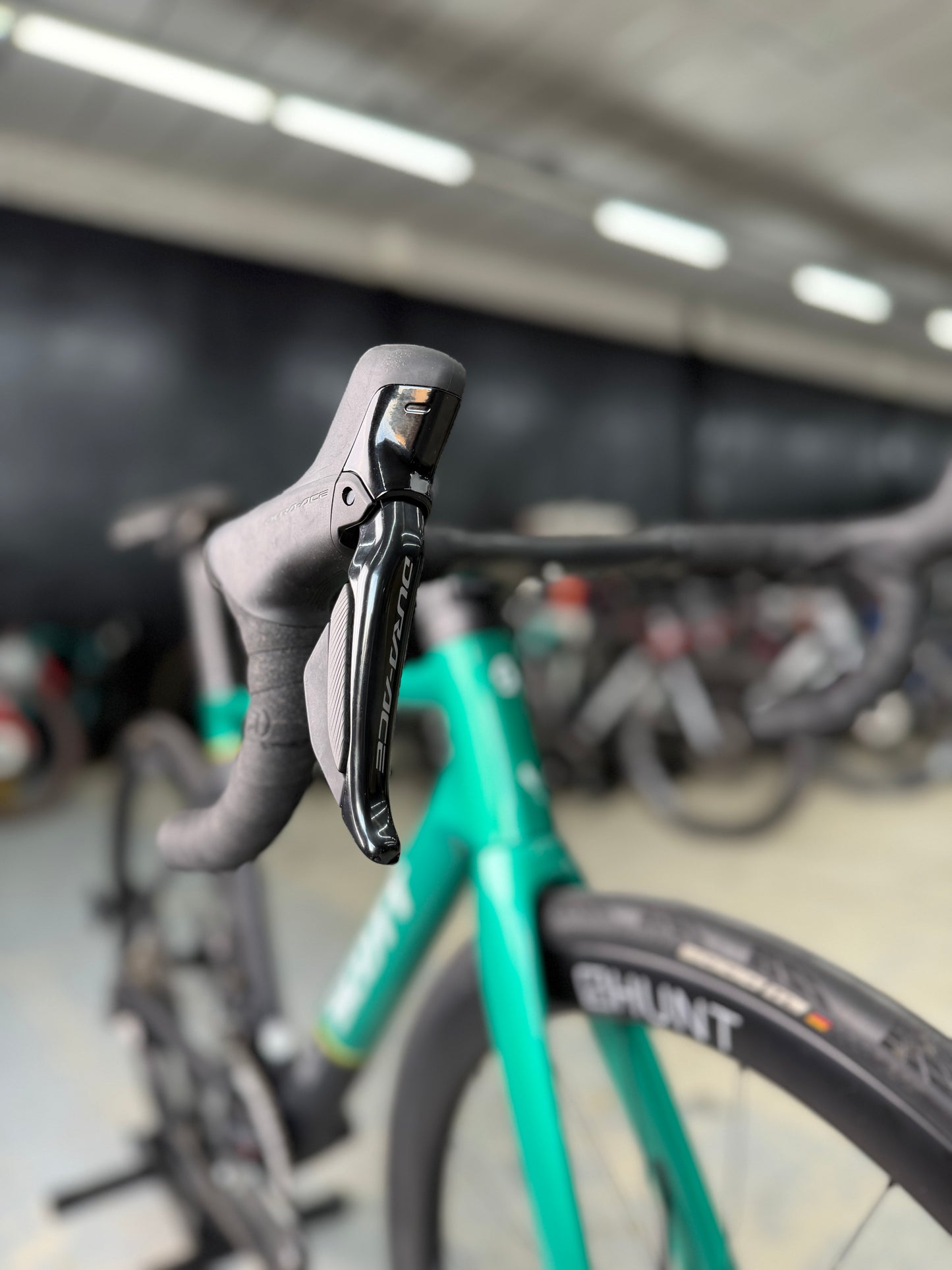 Scott Addict RC Di2 Aston Martin Carbon Racefiets