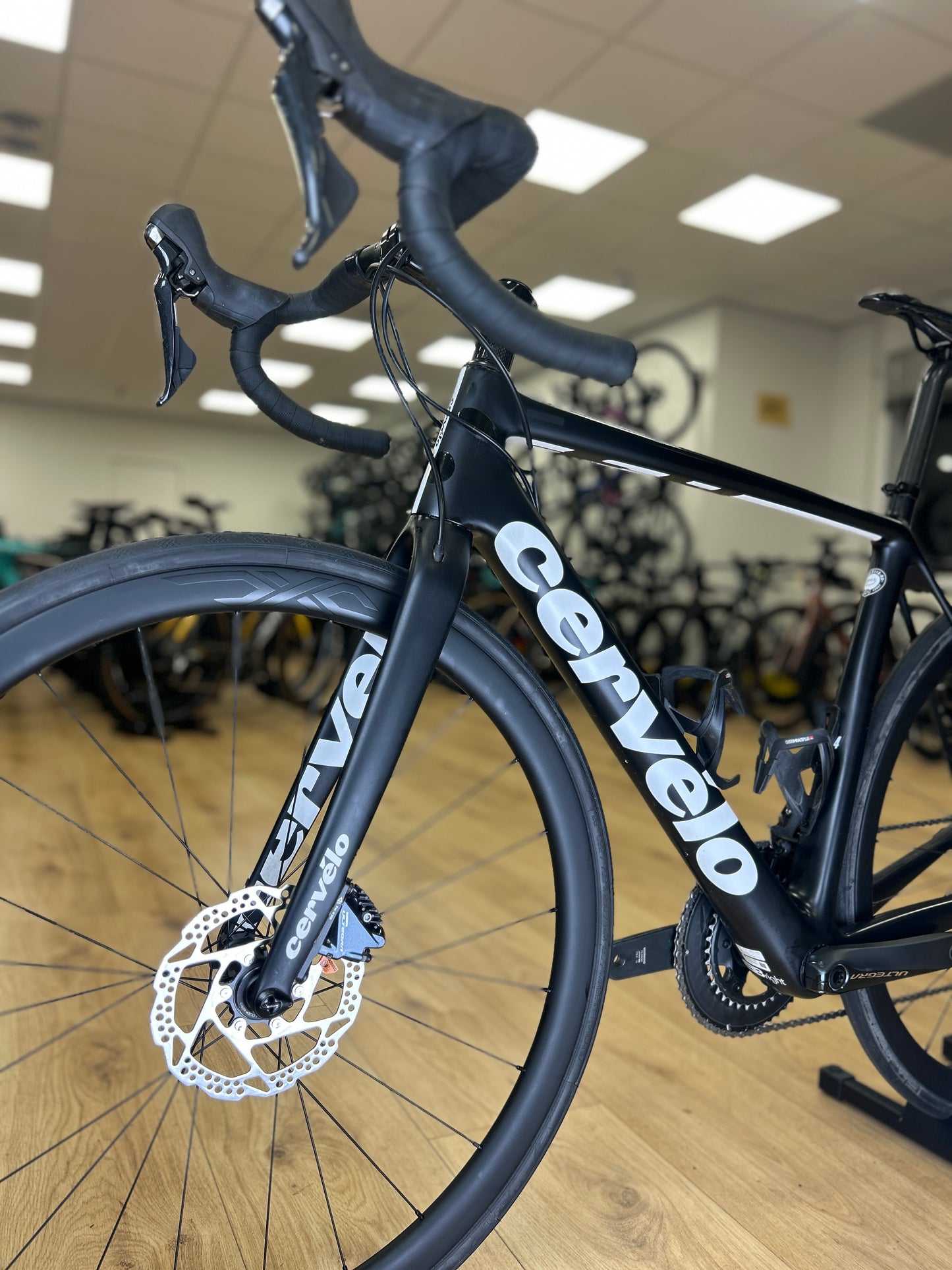Cervelo R3 Carbon Road Bike