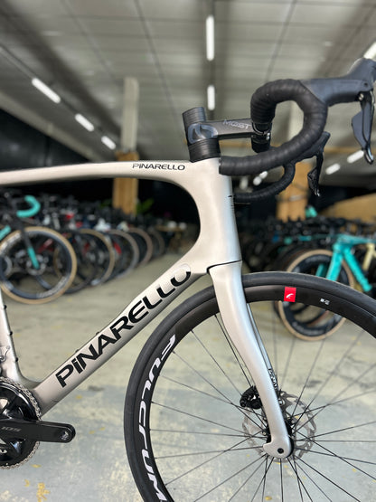 NIEUW Pinarello F5 Di2 Carbon Racefiets