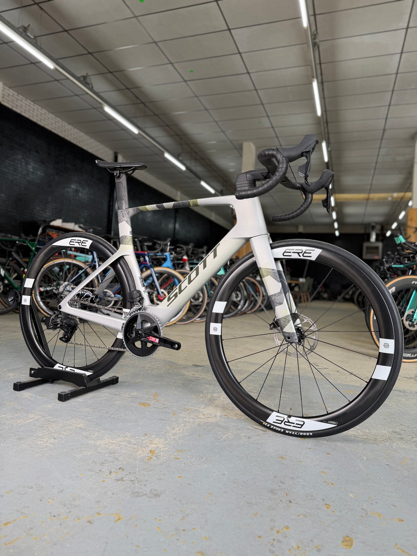 Showroom Model Scott Foil RC30 AXS Carbon Racefiets