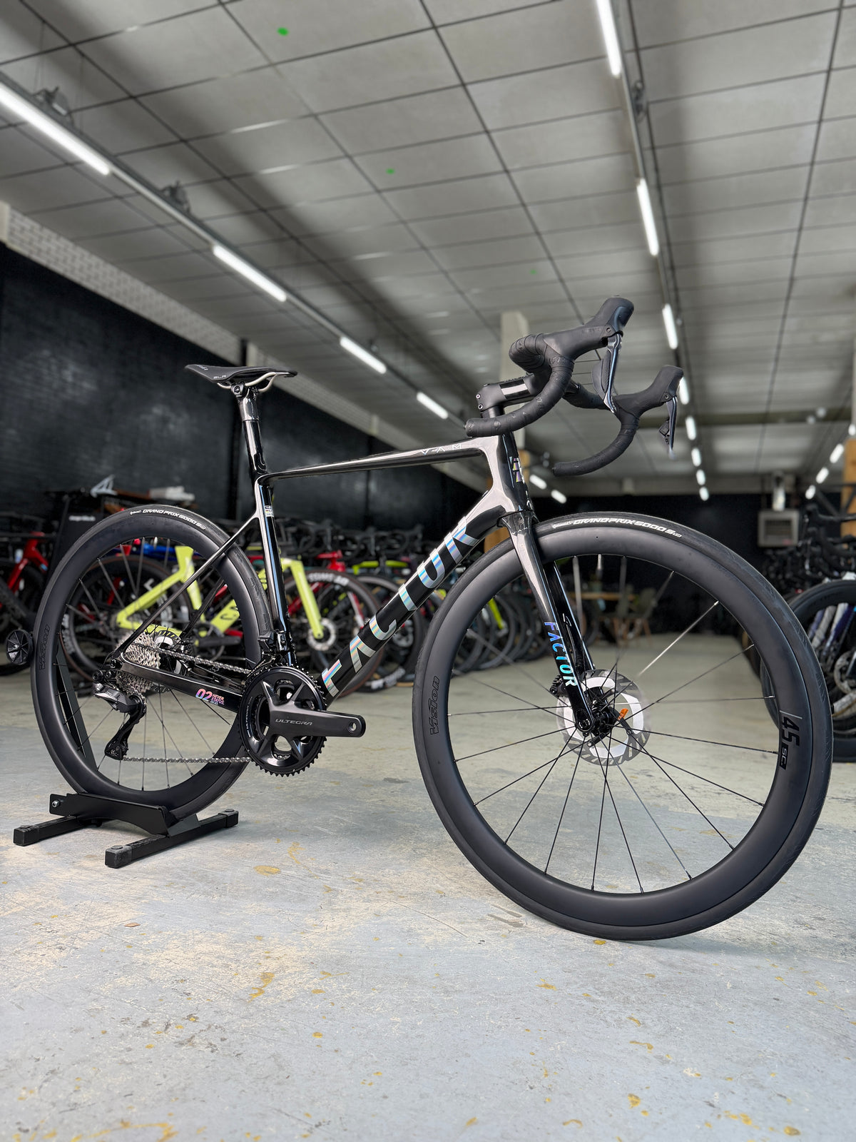 NIEUW Factor O2 VAM Di2 Carbon Racefiets