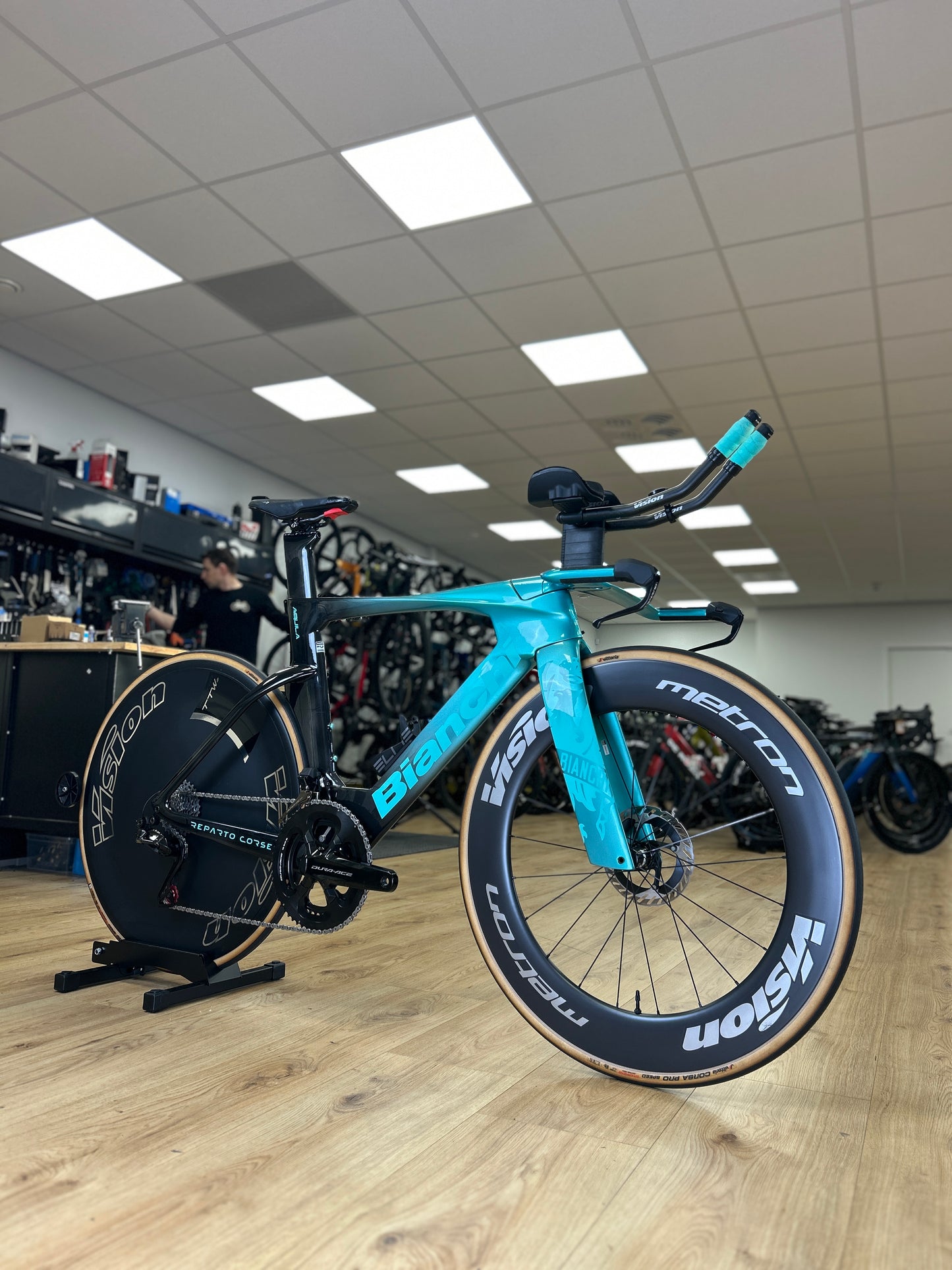 Bianchi Aquila RC Disc Di2 Carbon Racefiets