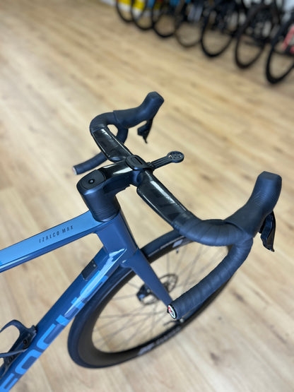 Focus Izalco MAX 9.7 AXS Carbon Racefiets