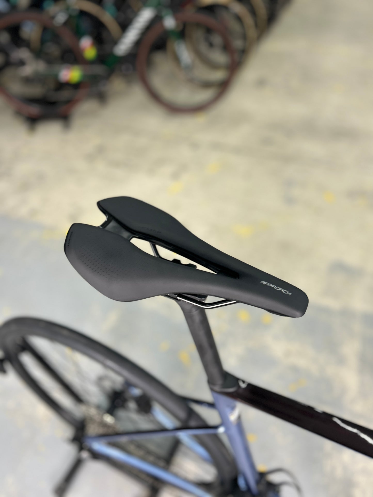 NEW Giant Defy Advanced Di2 Carbon Road Bike