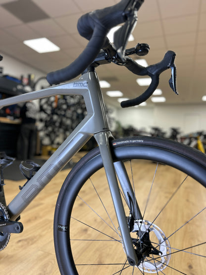 BMC Roadmachine 01 ONE Carbon Racefiets