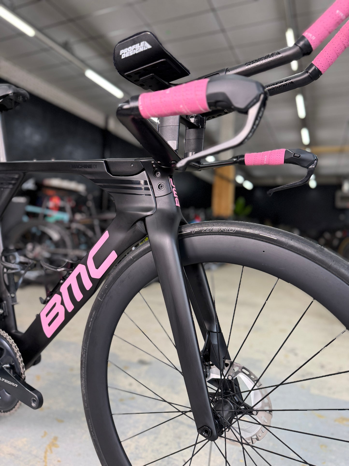 100km BMC Timemachine 01 ONE Di2 Carbon TT