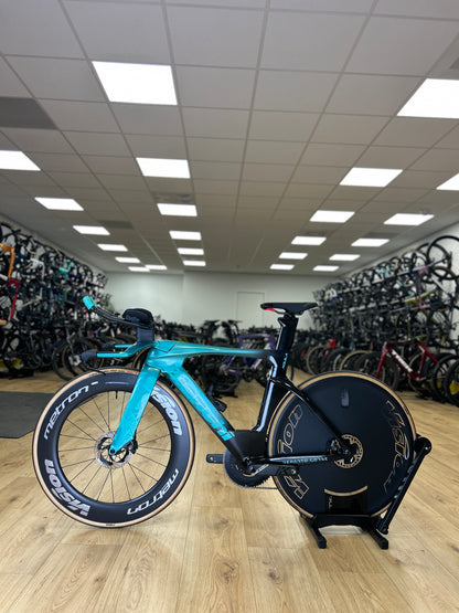 Bianchi Aquila RC Disc Di2 Carbon TT