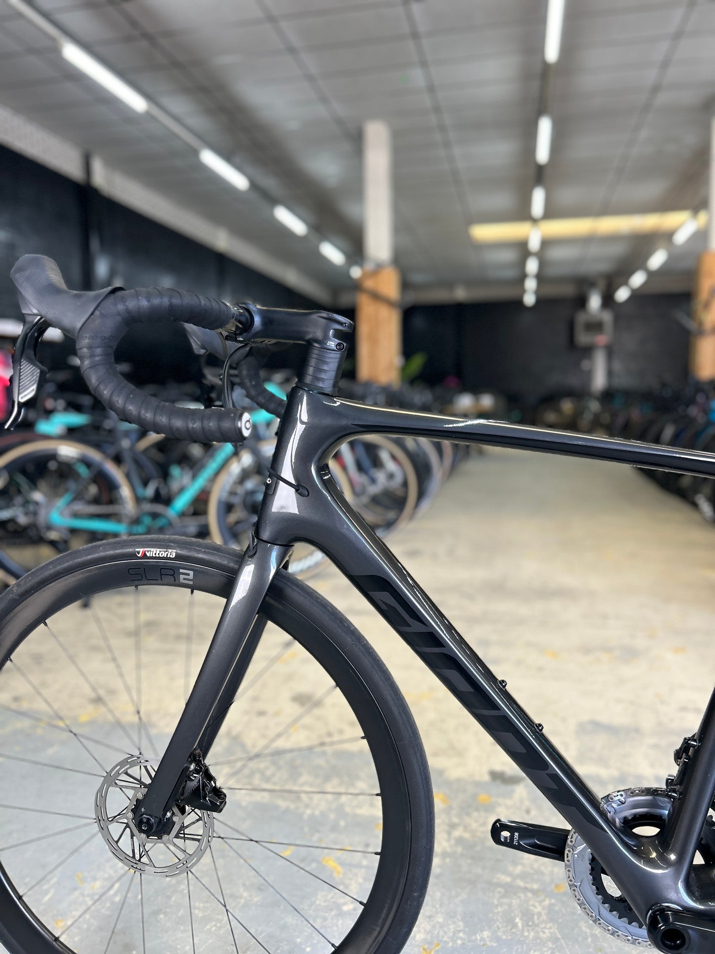 Giant Defy Advanced Pro AXS Carbon Racefiets