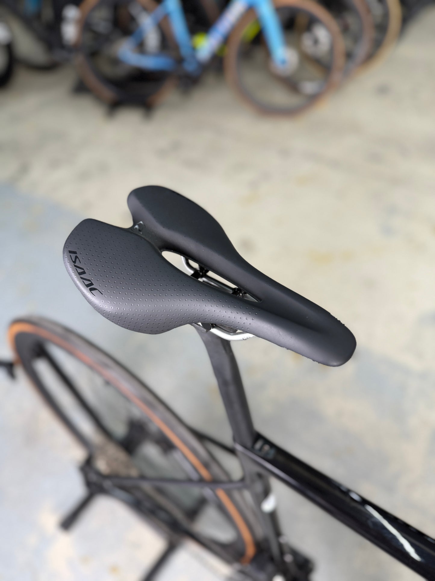 NIEUW Isaac Element Di2 Carbon Racefiets