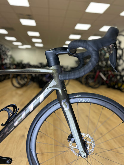 Scott Addict RC Di2 Carbon Road Bike