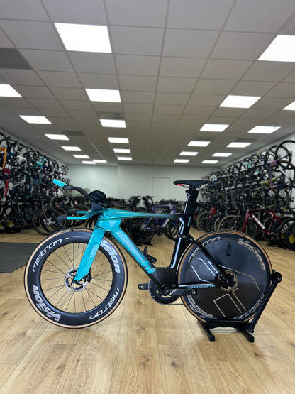 Bianchi Aquila RC Disc Di2 Carbon TT