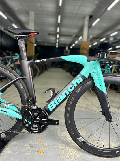 Bianchi Aquila CV Di2 Carbon Racefiets