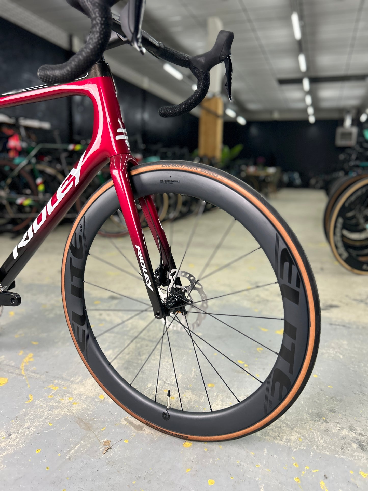 Showroom model Ridley Helium SLX Di2 Carbon Race Bike