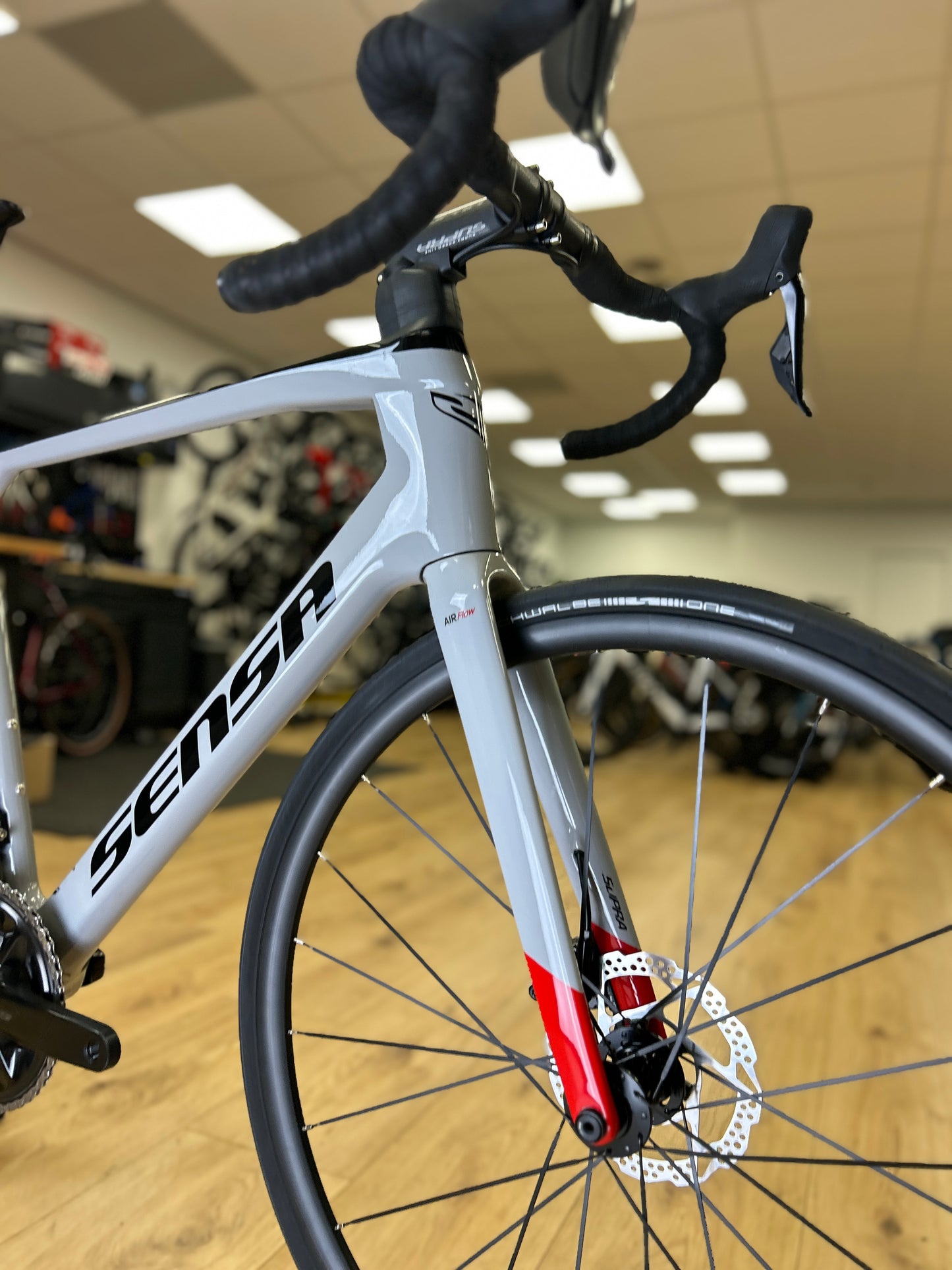 0km Showroom Model Sensa Giulia Di2 Carbon Racefiets