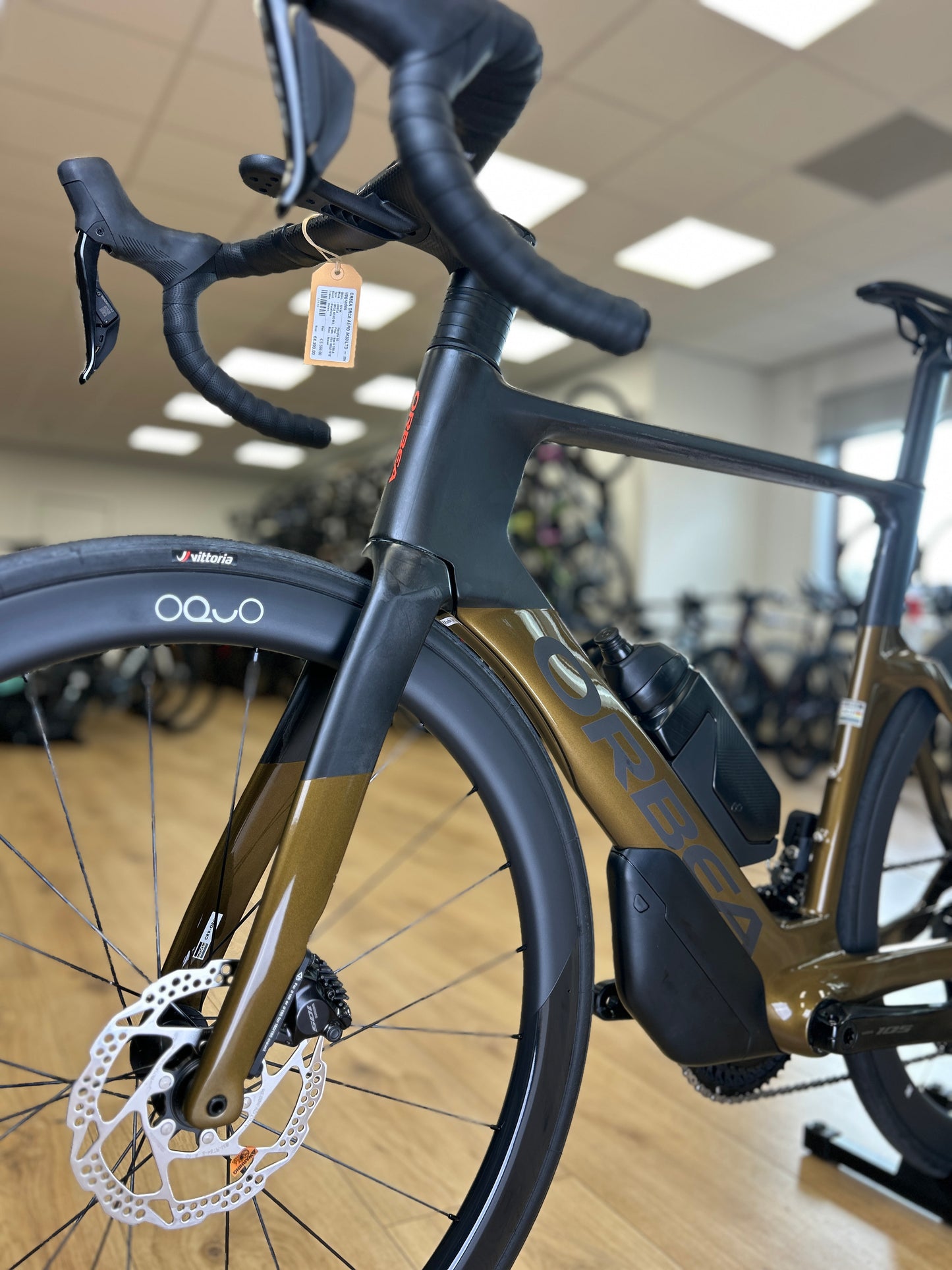 0km Showroom Model Orbea Orca Aero M30iLTD Di2 Carbon Racefiets
