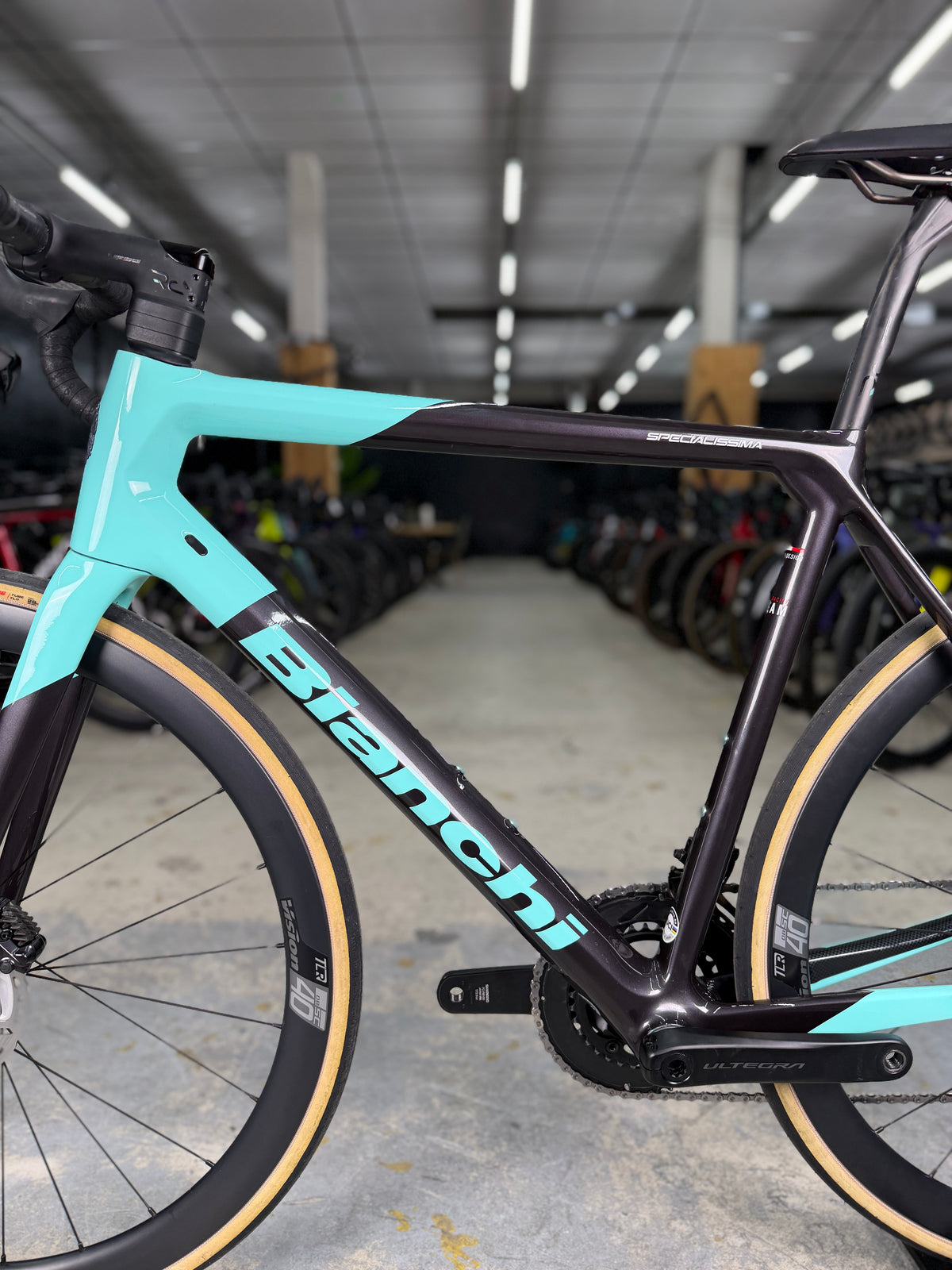 Bianchi Specialissima Pro Di2 Carbon Racefiets