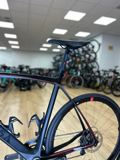 The Rosa Idol Carbon Racing Bike