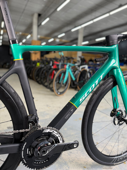 Scott Addict RC Di2 Aston Martin Carbon Racefiets