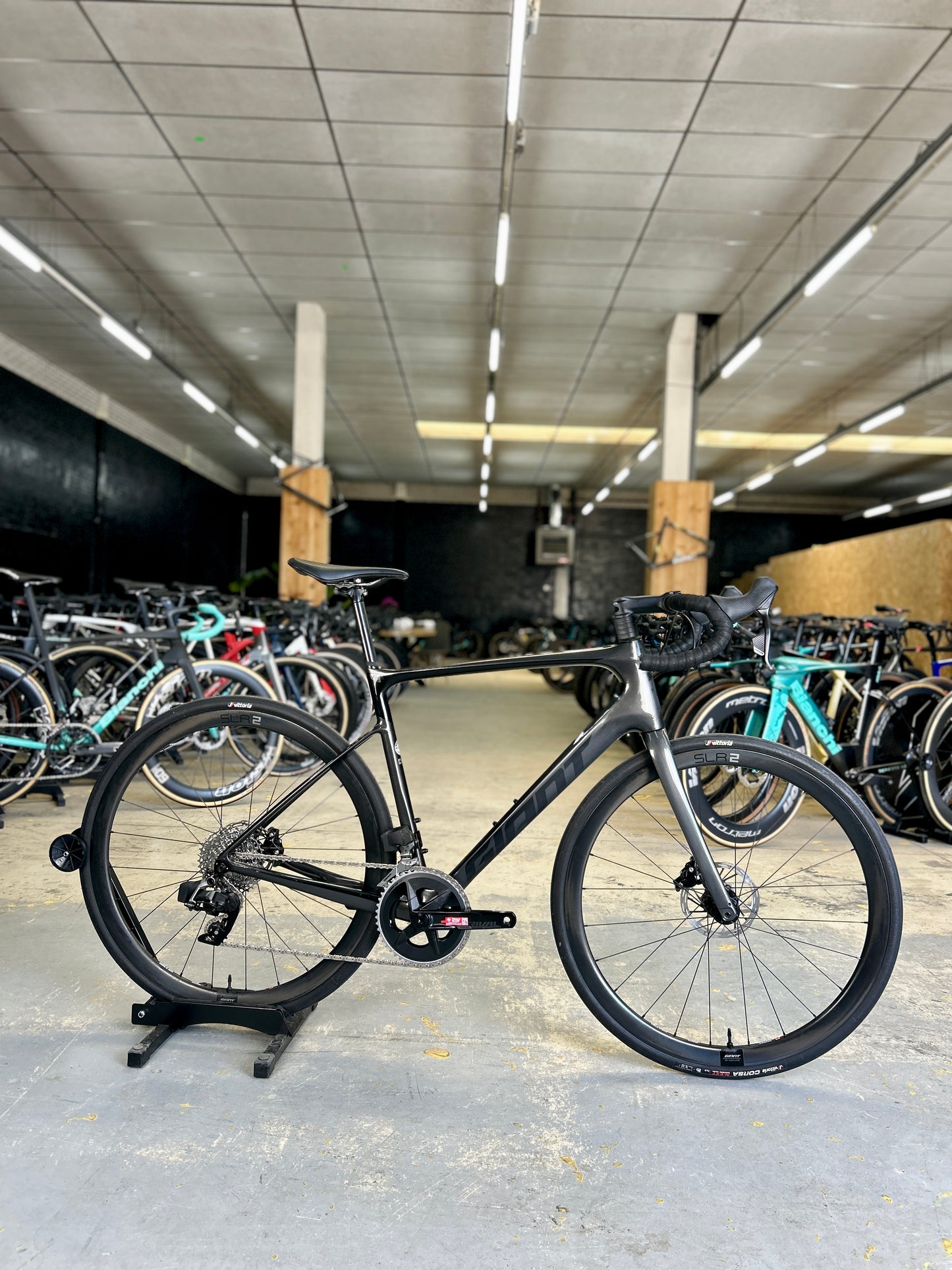 Giant Defy Advanced Pro AXS Carbon Racefiets