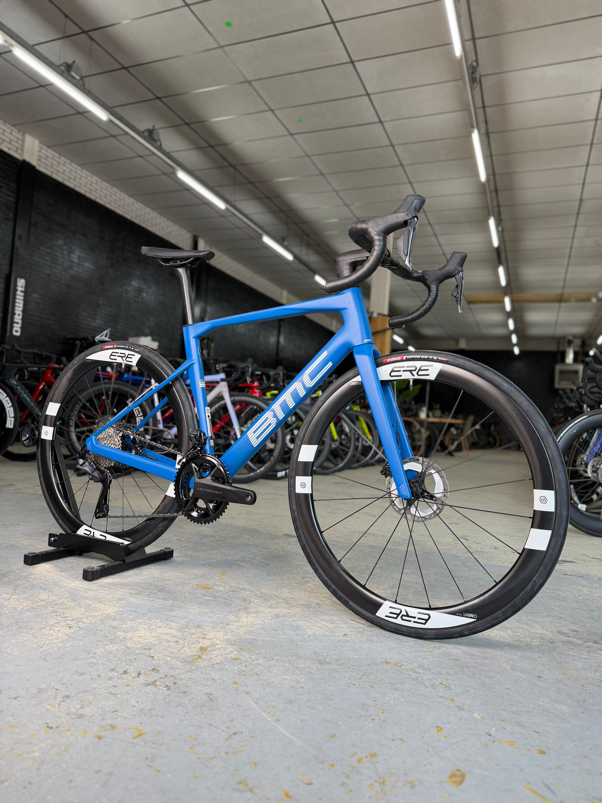 NIEUW BMC Roadmachine TWO Di2 Carbon Racefiets