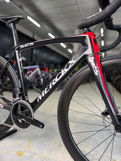 Eddy Merckx 525 AXS Carbon Racefiets
