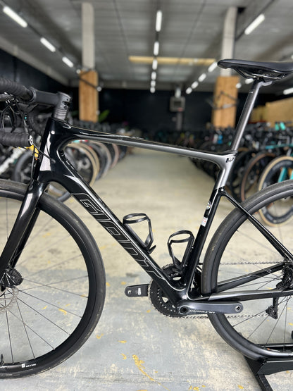 Giant Defy Advanced 2 Carbon Road Bike