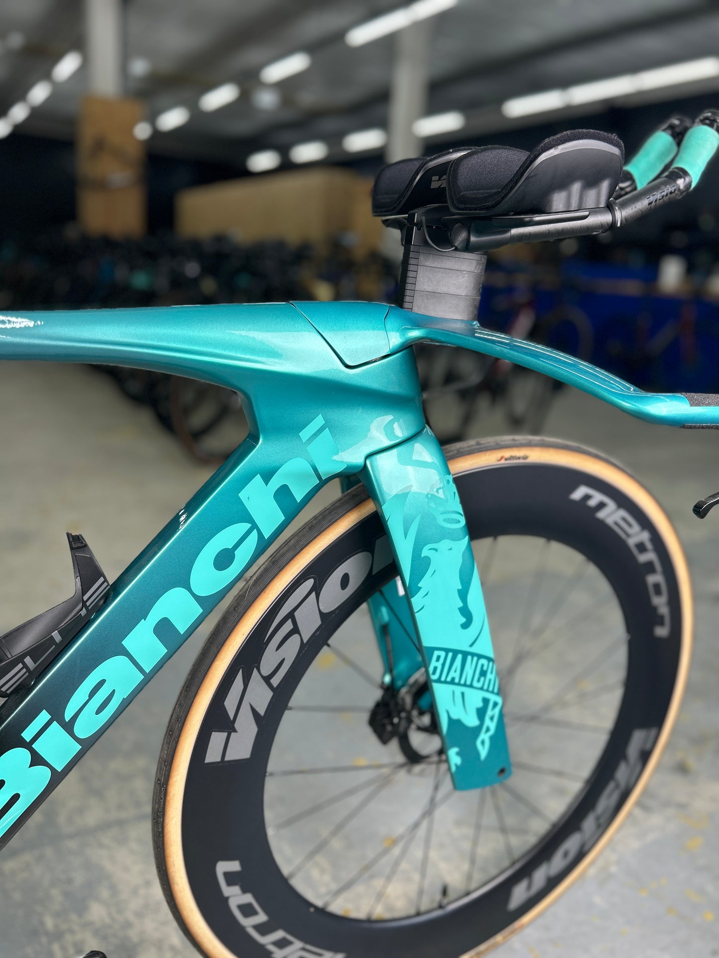 Bianchi Aquila RC Disc Di2 Carbon TT