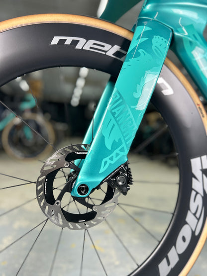 Bianchi Aquila RC Disc Di2 Carbon TT