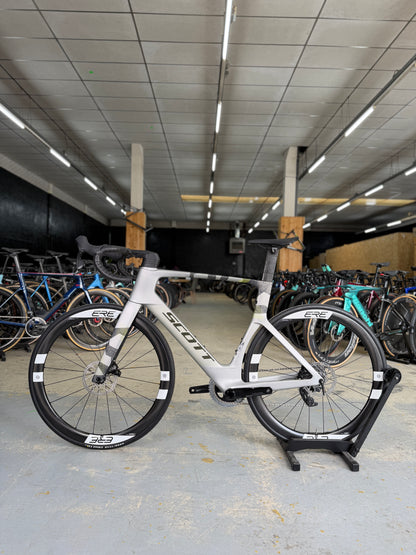 Showroom Model Scott Foil RC30 AXS Carbon Racefiets