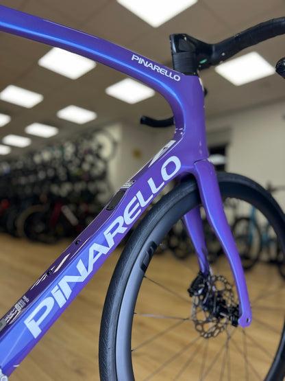 0km Showroom Model Pinarello F5 Di2 Carbon Racefiets