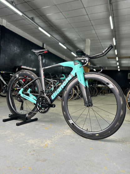 Bianchi Aquila CV Di2 Carbon Racefiets