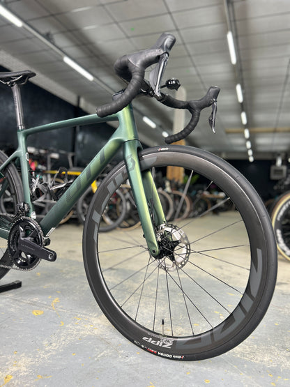 Scott Addict RC15 Di2 Carbon Road Bike