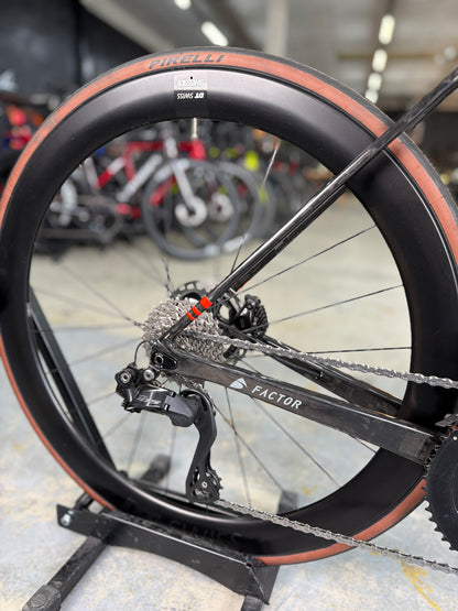 Factor O2 VAM Di2 Carbon Racefiets