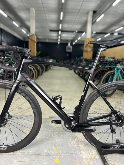 BMC Roadmachine ONE AXS Carbon Road Bike
