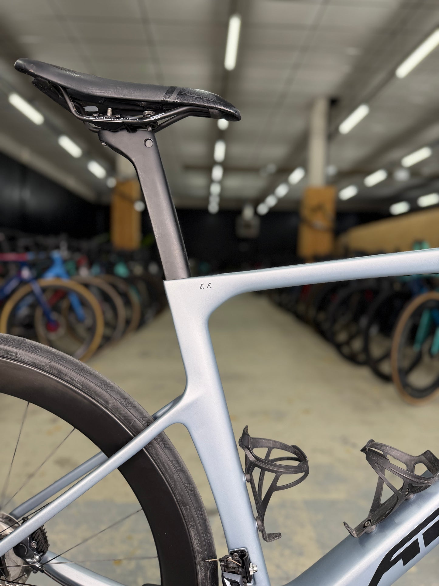 Apex Flare Carbon Racefiets