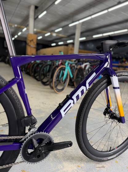 1000km BMC Kaius 01 THREE AXS Gravel Fiets