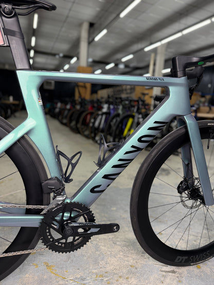 1000km Canyon Aeroad CF SLX AXS Carbon Racefiets