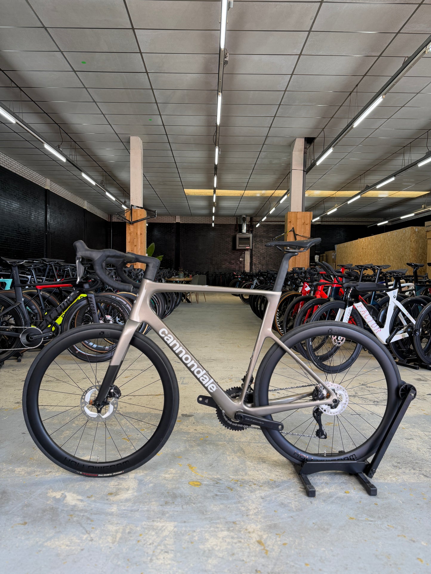 NIEUW Cannondale SuperSix EVO 2 Di2 Carbon Racefiets