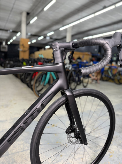 NIEUW BMC Roadmachine Carbon Racefiets