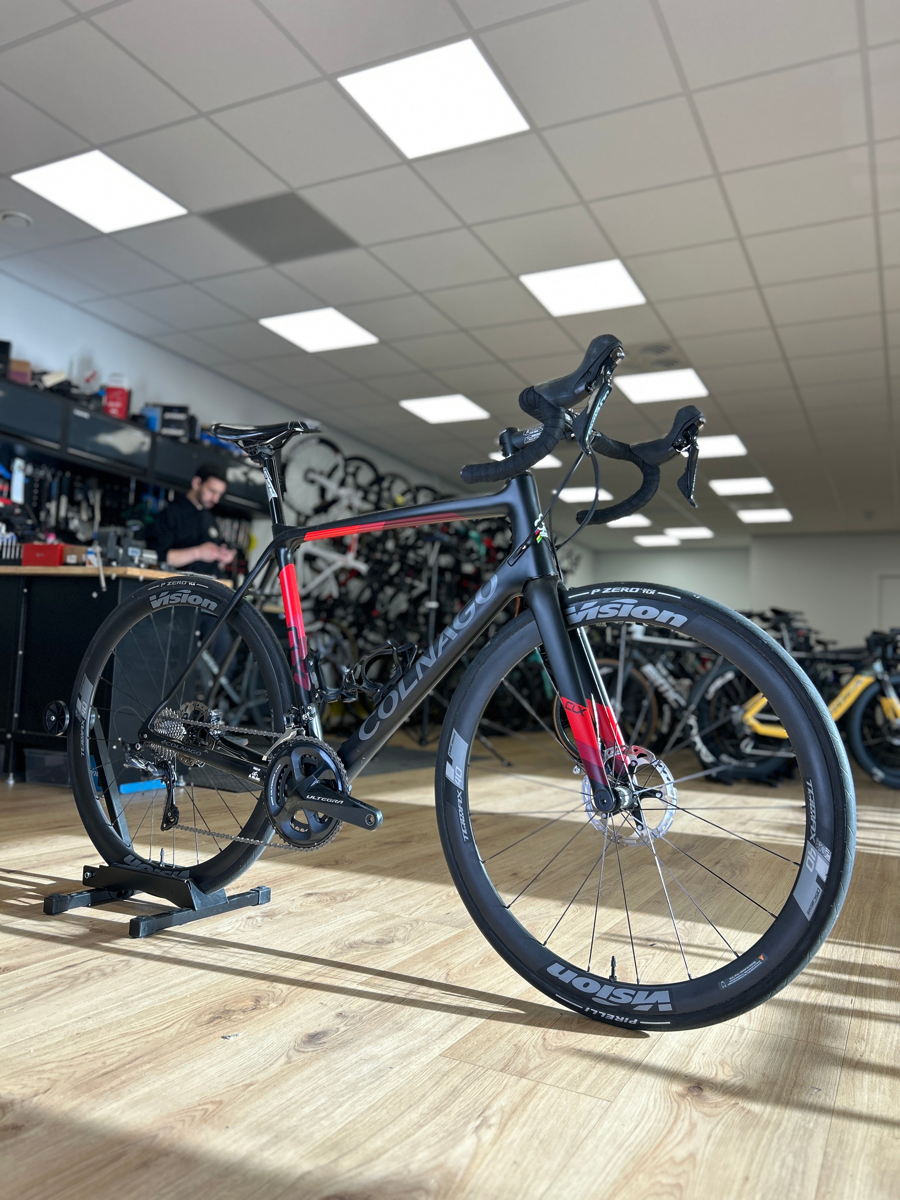 Colnago CLX Disc Carbon Road Bike – Racefiets013
