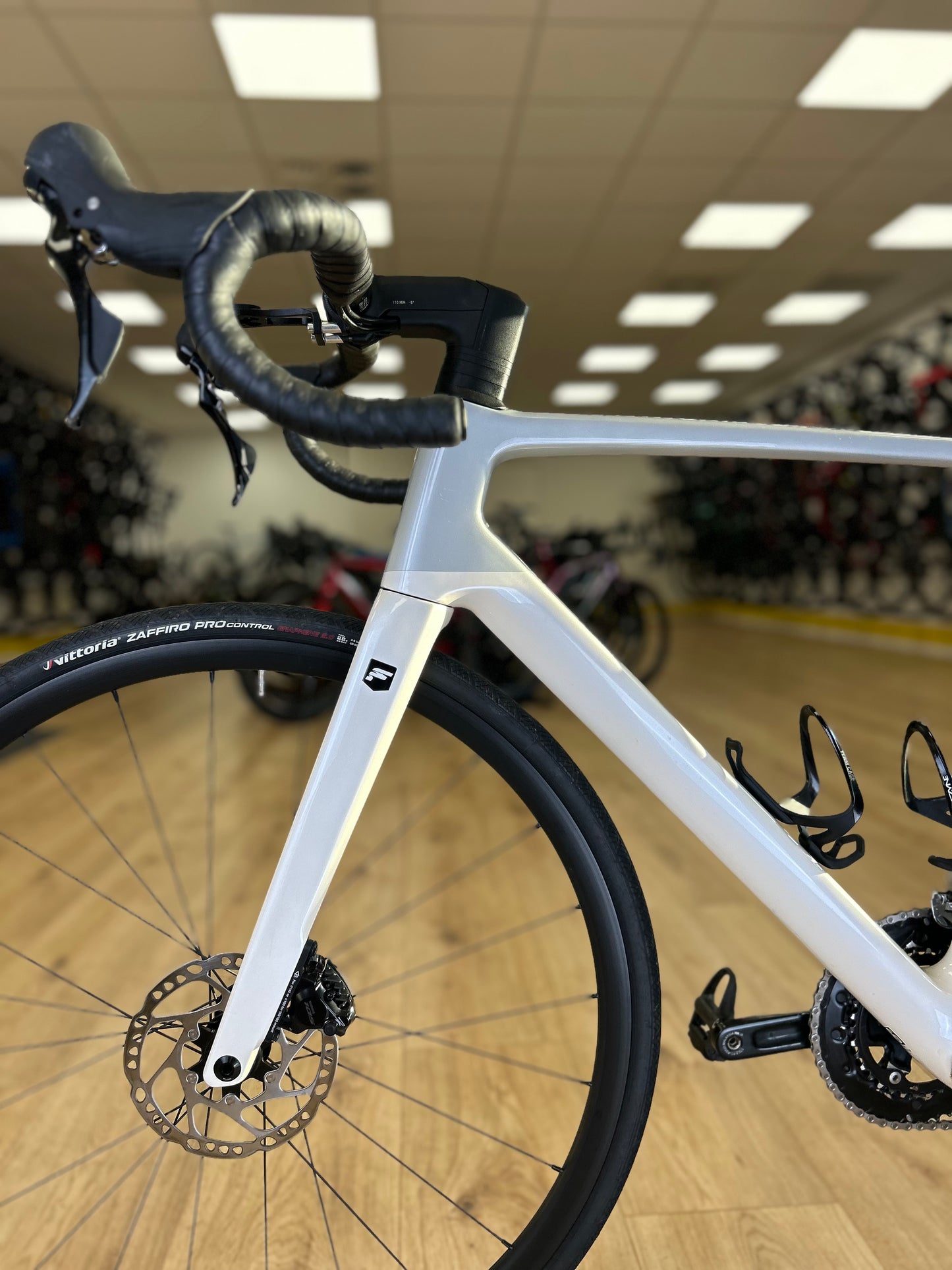 2024 Focus Izalco Max Disc Carbon Racefiets